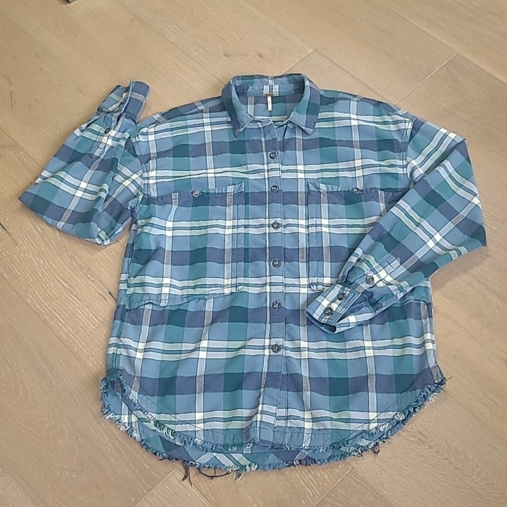 Free People Flannel Shirt Women's M Blue Plaid Raw Hem Long Sleeve Shirt